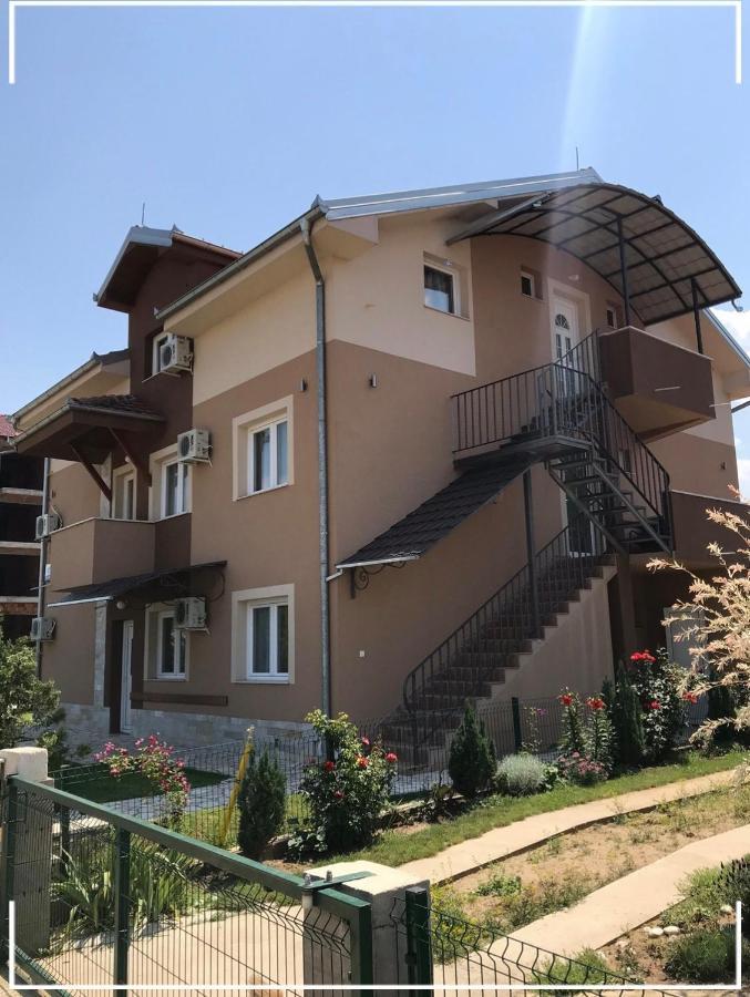 Apartmani Novak - Srebrno Jezero Veliko Gradiste Ngoại thất bức ảnh